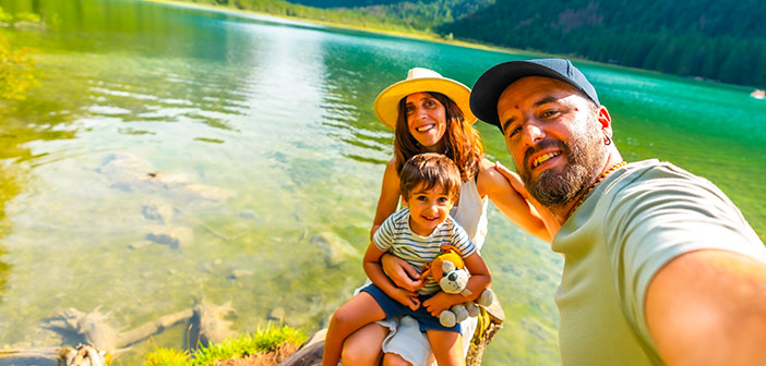 VACANCES-SHUTTERSTOCK-FAMILLE